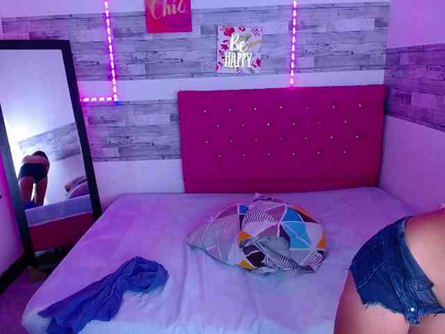 Pleassing-neighbor webcam