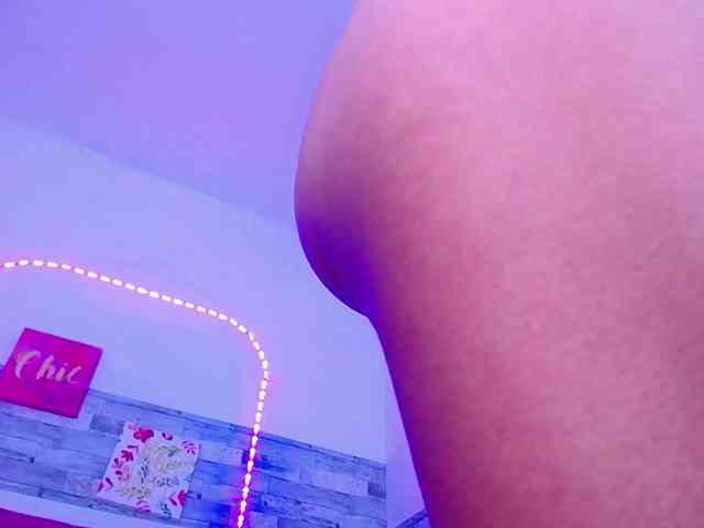 Pleassing-neighbor webcam