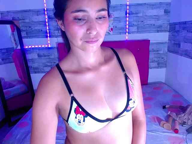 Pleassing-neighbor webcam