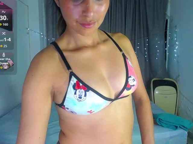 Pleassing-neighbor webcam