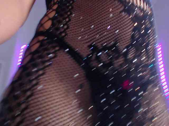 Pleassing-neighbor webcam