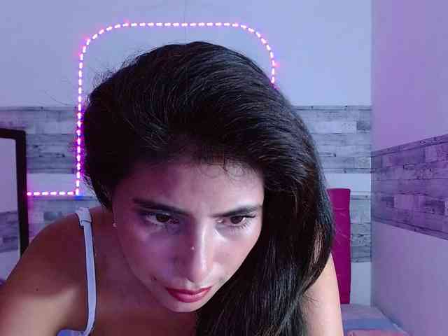 Pleassing-neighbor webcam
