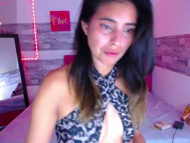 Pleassing-neighbor webcam