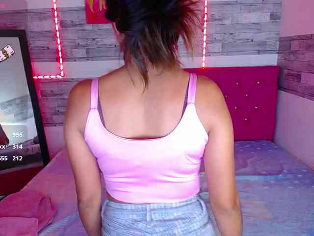 Pleassing-neighbor webcam