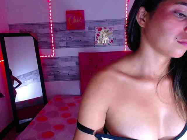 Pleassing-neighbor webcam