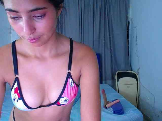 Pleassing-neighbor webcam