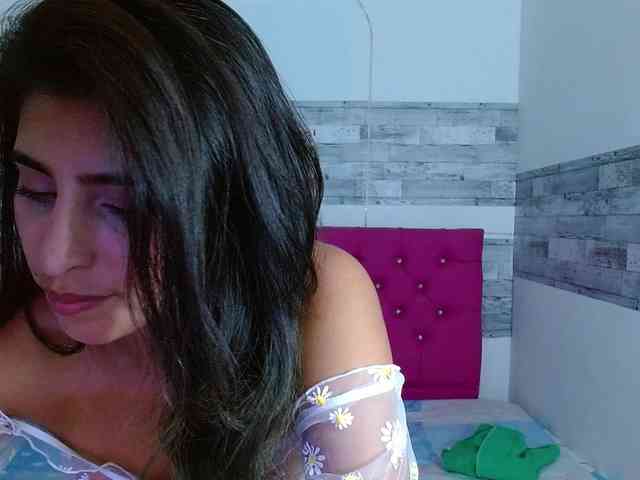 Pleassing-neighbor webcam