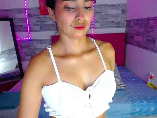 Pleassing-neighbor webcam