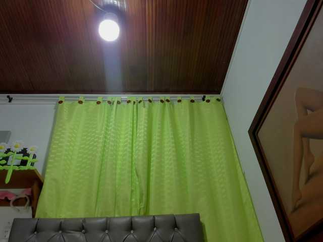 candibella webcam bongacams model stream image