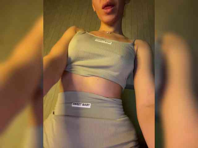 SweetPussy-1 webcam