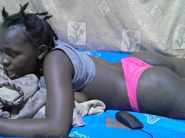 Blackslim-girl webcam bongacams model stream image