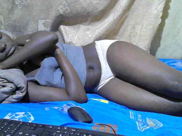 Blackslim-girl webcam