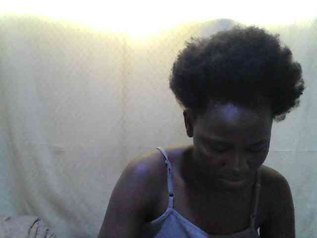 Blackslim-girl webcam