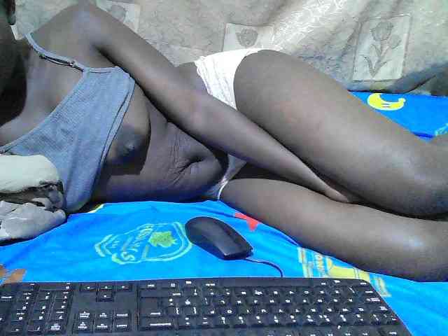 Blackslim-girl webcam