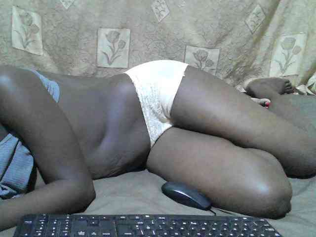 Blackslim-girl webcam