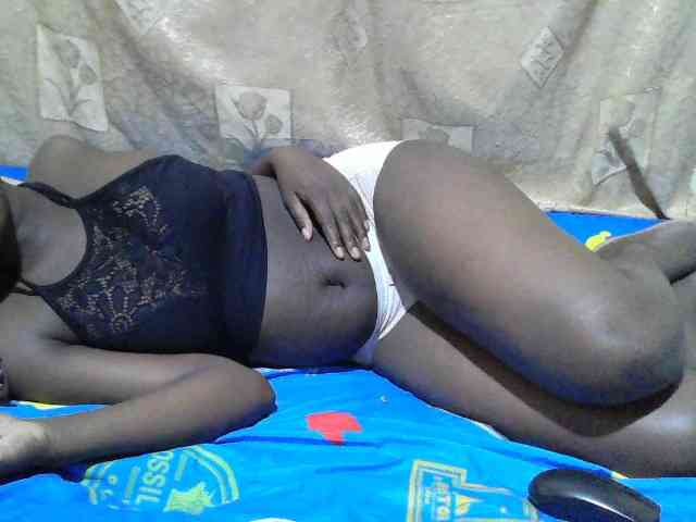 Blackslim-girl webcam