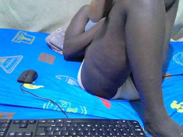 Blackslim-girl webcam