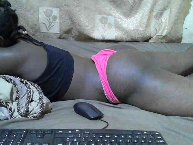 Blackslim-girl webcam
