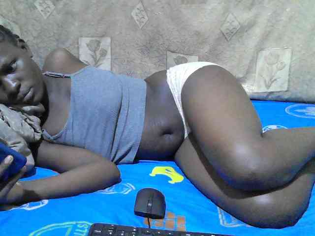 Blackslim-girl webcam