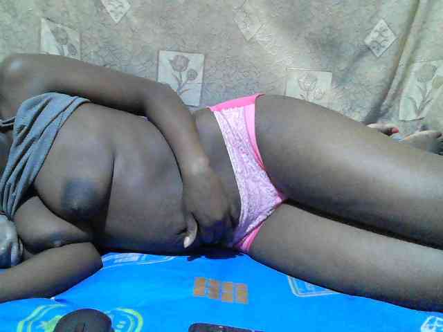 Blackslim-girl webcam