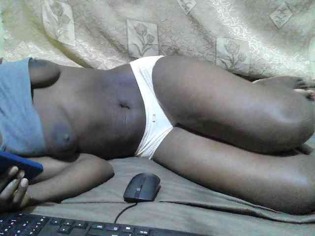 Blackslim-girl webcam