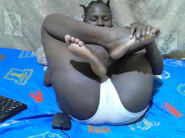 Blackslim-girl webcam
