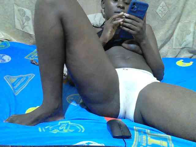 Blackslim-girl webcam