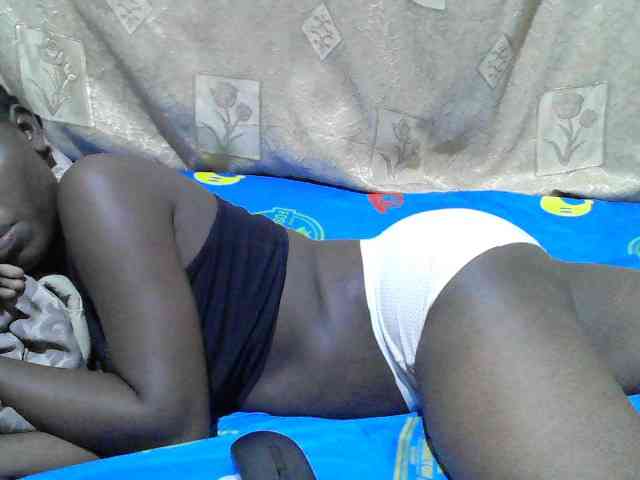 Blackslim-girl webcam