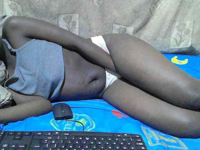 Blackslim-girl webcam