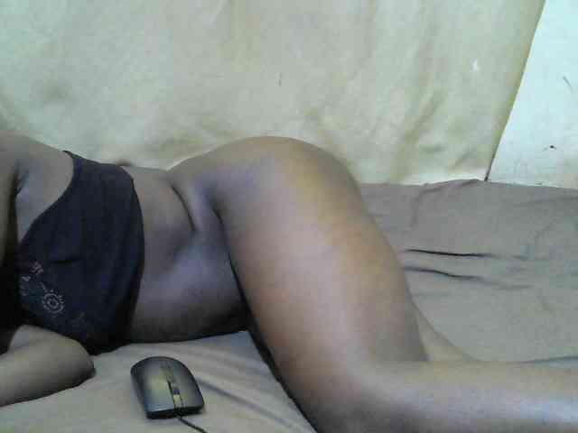 Blackslim-girl webcam