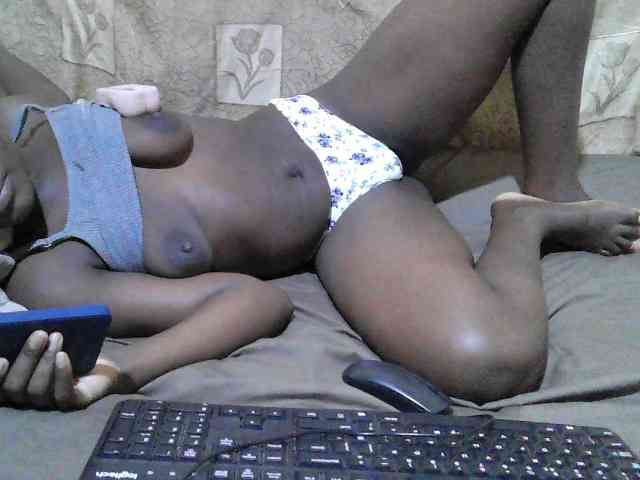 Blackslim-girl webcam