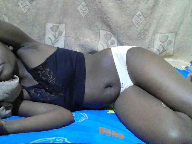 Blackslim-girl webcam