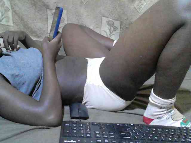 Blackslim-girl webcam