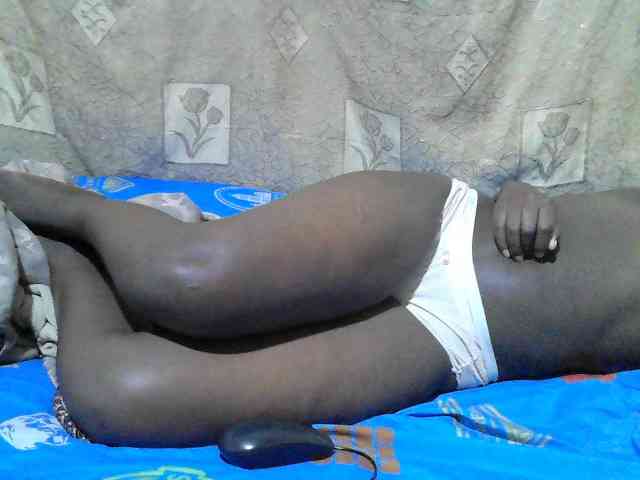 Blackslim-girl webcam