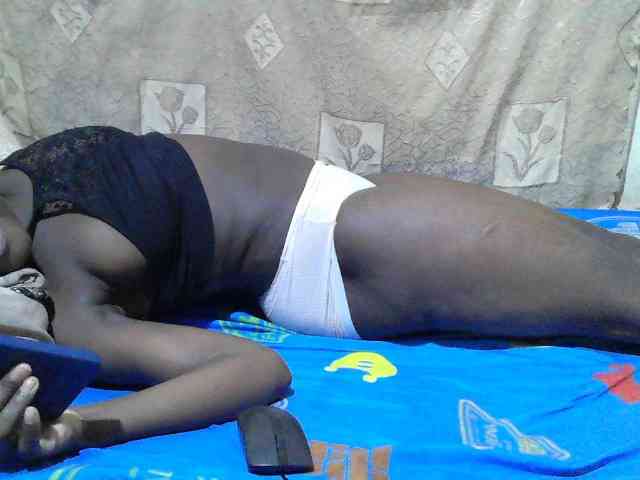 Blackslim-girl webcam