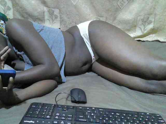 Blackslim-girl webcam