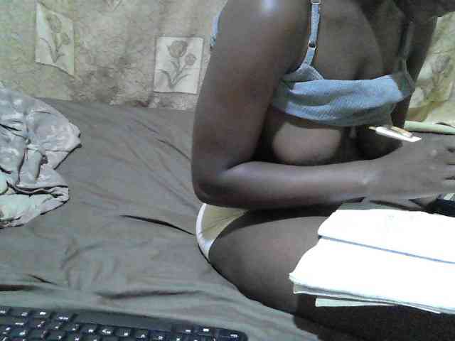 Blackslim-girl webcam