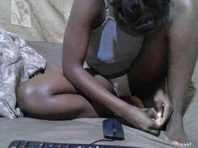 Blackslim-girl webcam