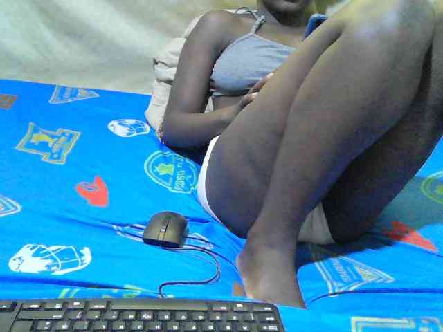Blackslim-girl webcam