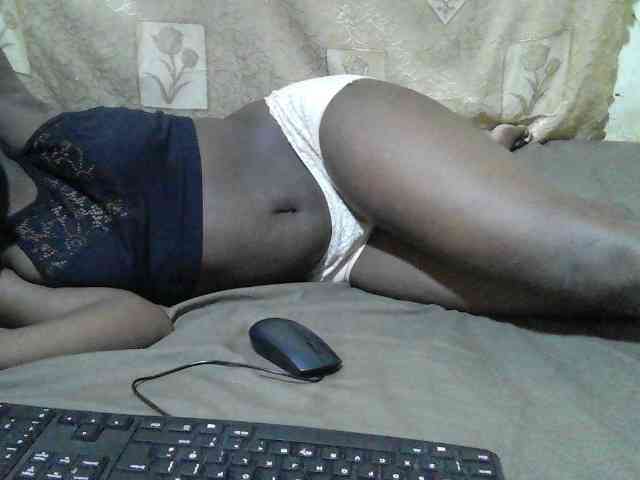 Blackslim-girl webcam