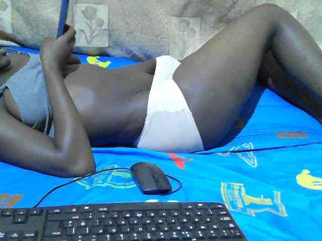 Blackslim-girl webcam
