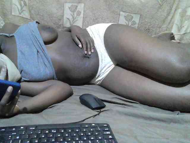 Blackslim-girl webcam