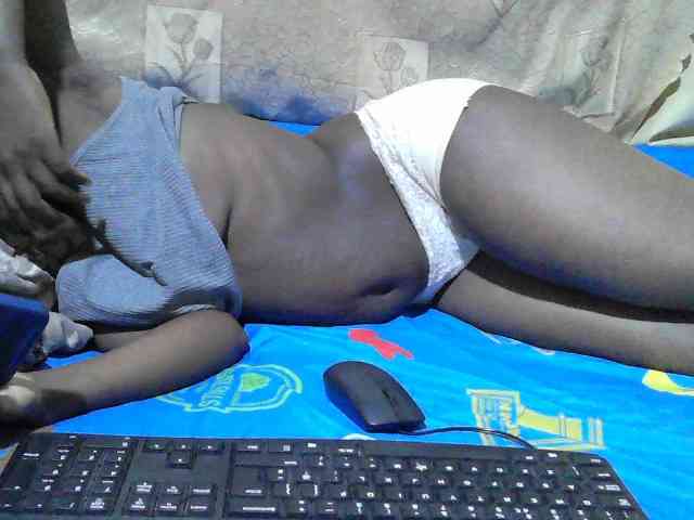 Blackslim-girl webcam