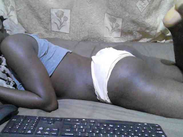 Blackslim-girl webcam