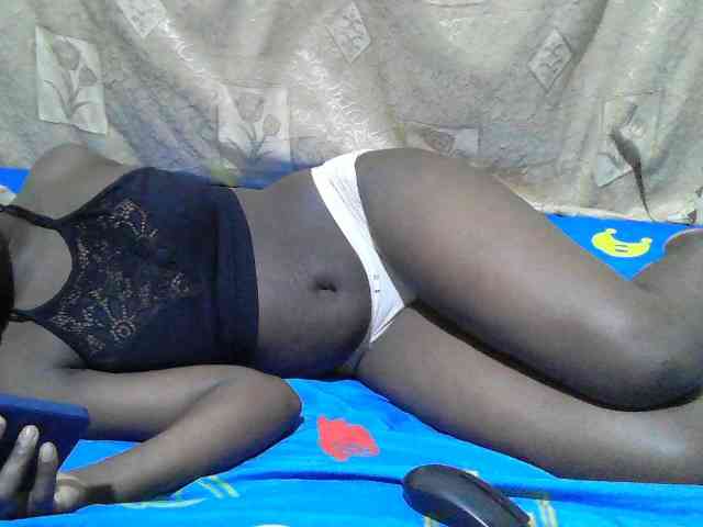 Blackslim-girl webcam