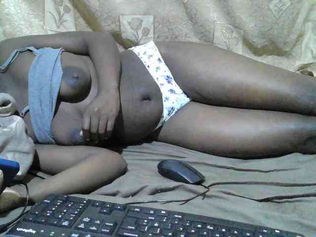 Blackslim-girl webcam