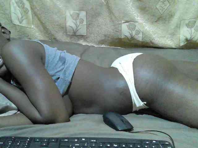 Blackslim-girl webcam
