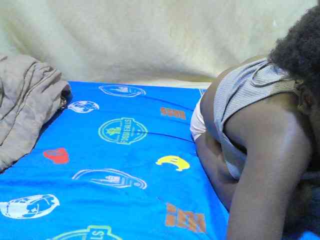 Blackslim-girl webcam