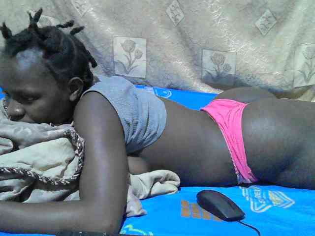 Blackslim-girl webcam
