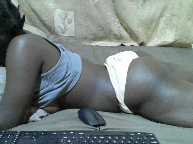 Blackslim-girl webcam